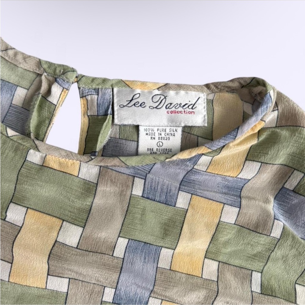 Vintage Lee David 100% Silk Ribbon Print Short Sleeve Blouse Green Blue L